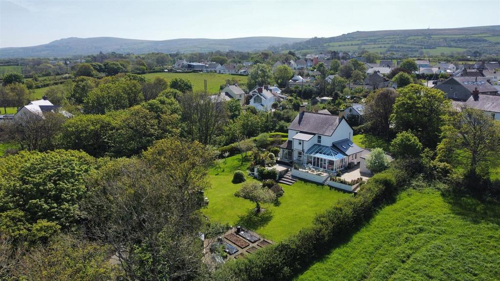 Hillside, Brynhenllan Dinas Cross, Newport,...