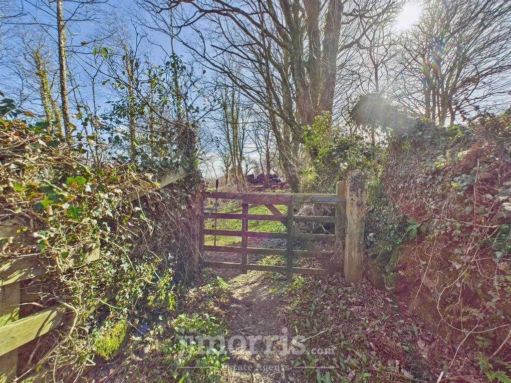 CAM02122 G0-PR0253-STILL015.jpg
