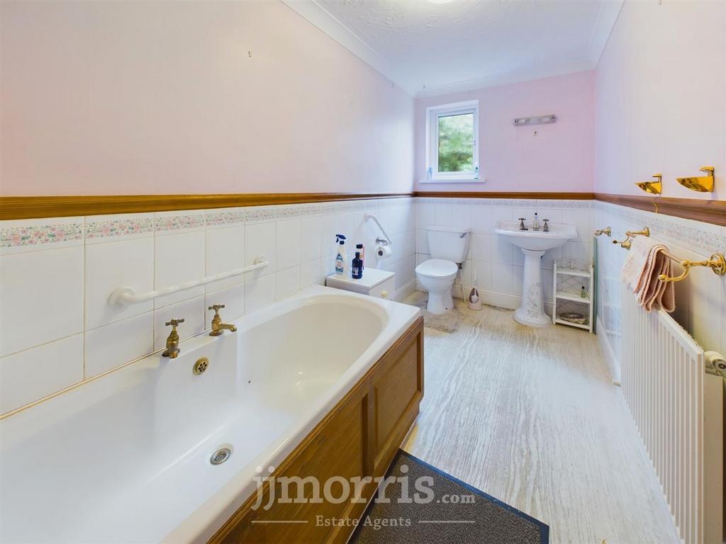 Ensuite