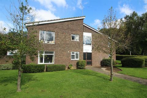 1 bedroom apartment to rent, Bradwell Road, Peterborough