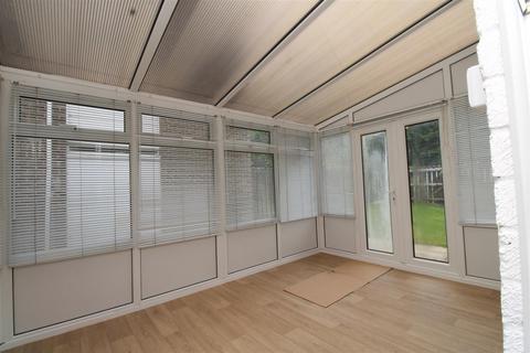 1 bedroom apartment to rent, Bradwell Road, Peterborough