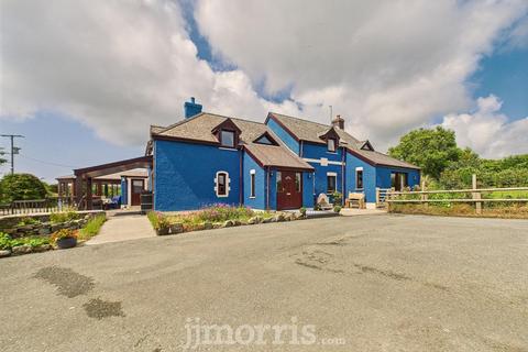 6 bedroom property with land for sale, St. Nicholas, Goodwick, SA64