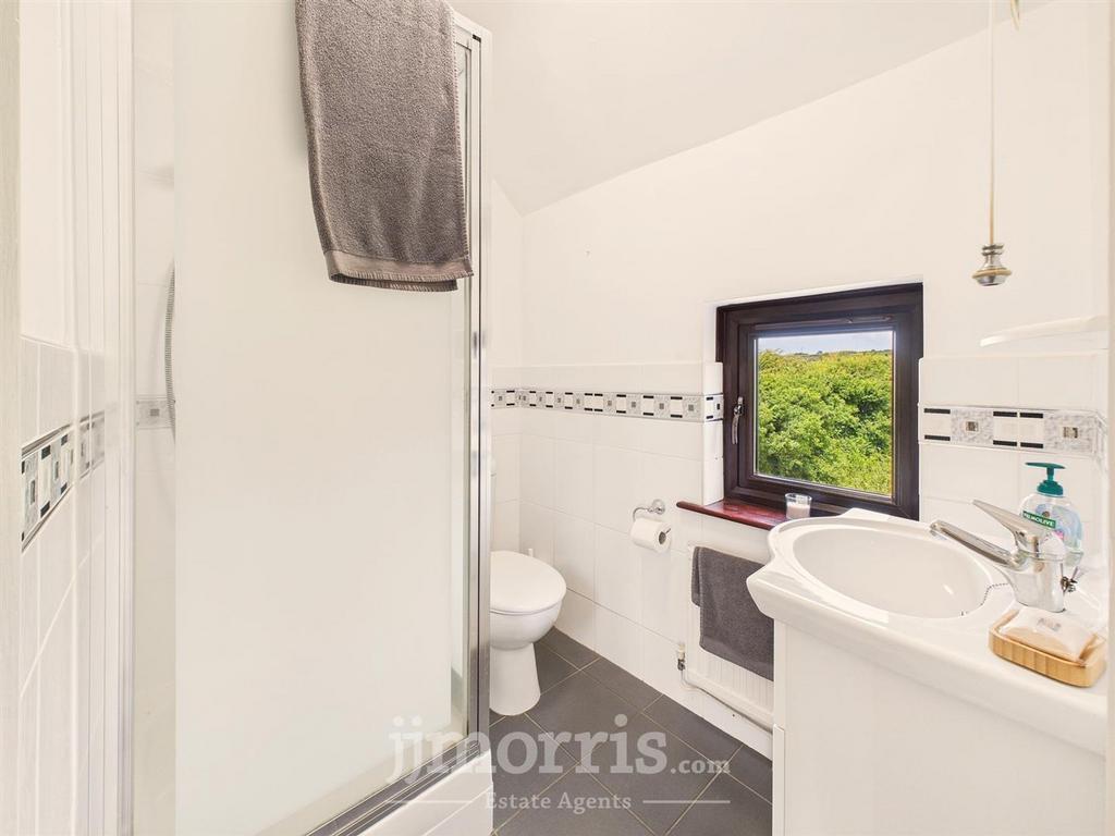 En Suite Shower Room