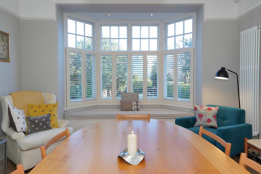 29 Milverton Cresent-16.jpg