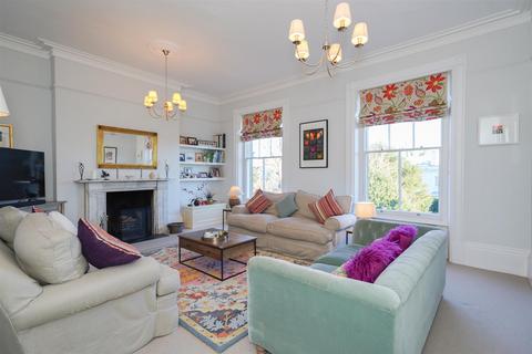 undefined, Milverton Crescent, Leamington Spa
