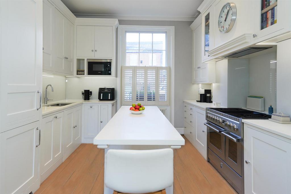 29 Milverton Cresent-20.jpg