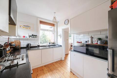 3 bedroom end of terrace house for sale, Pasture Street, Leeds LS7