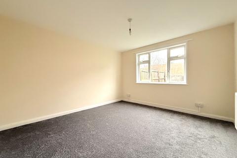2 bedroom flat to rent, Midanbury SO18