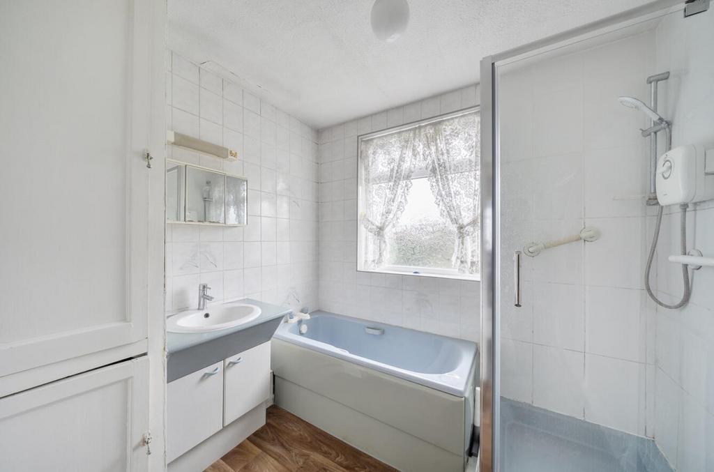 Davidson Frost-Wellings, DFW, Uppingham Avenue, Ba