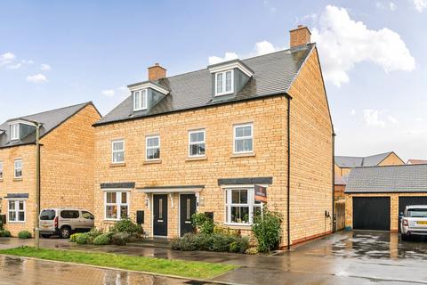 3 bedroom semi-detached house for sale, Heron Drive, Witney, Oxfordshire