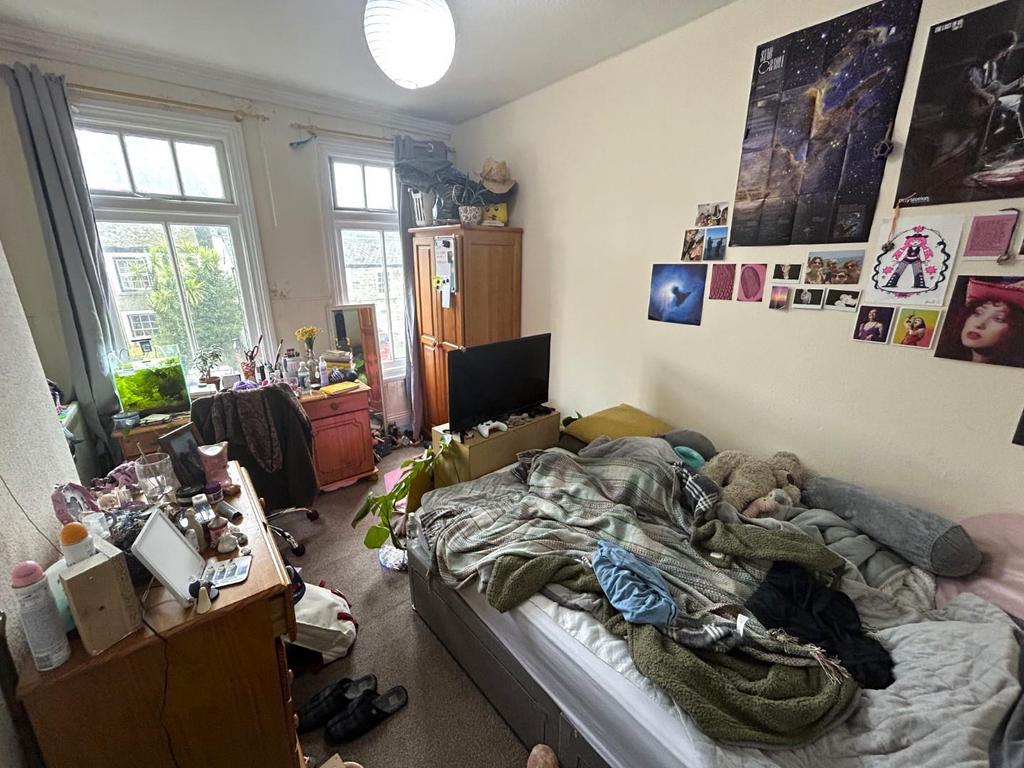 Bed 4