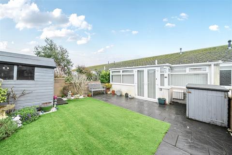 2 bedroom bungalow for sale, Tobys Close, Portland