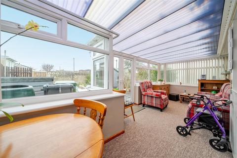 2 bedroom bungalow for sale, Tobys Close, Portland
