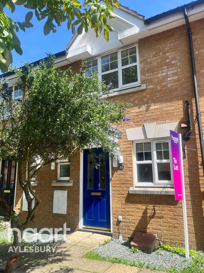 Houses For Rent Riley In Riley Close, AYLESBURY 2 bed terraced house to rent - £1,400 pcm (£323 pw)