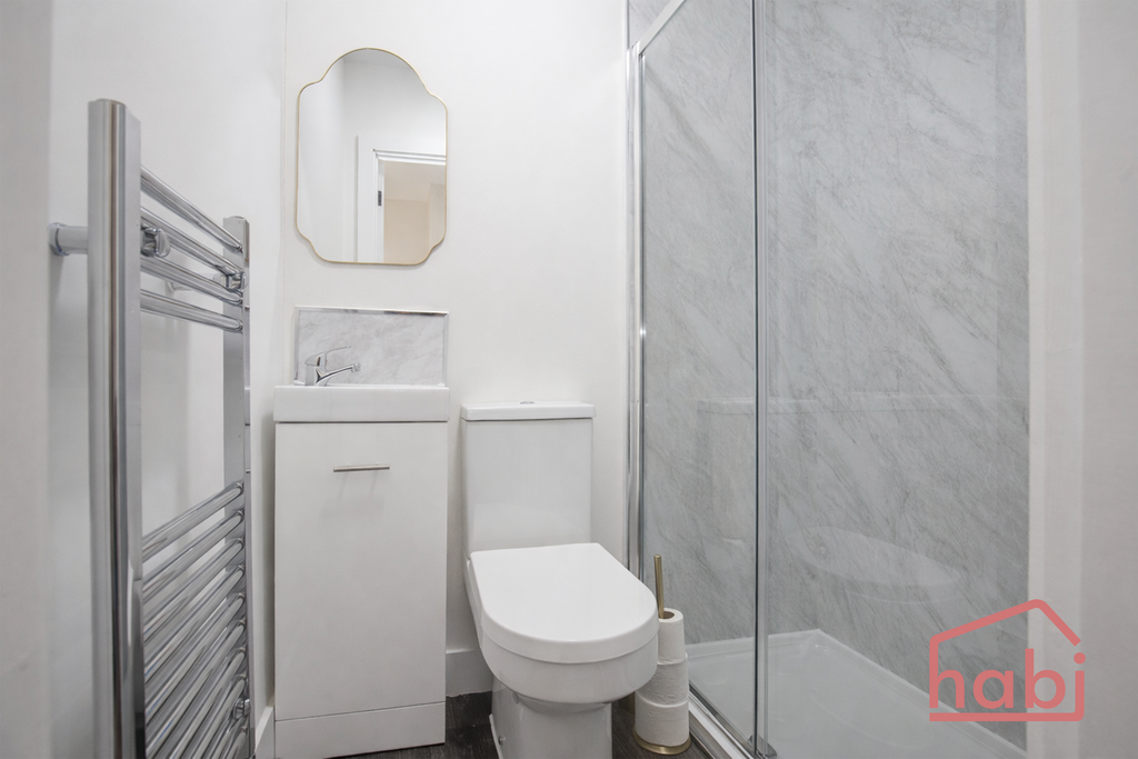 Bedroom 3 en-suite