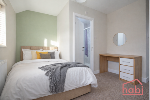 undefined, Norwich NR5