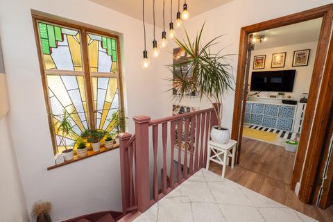 3 bedroom semi-detached house for sale, The Ridgeway, Croydon CR0