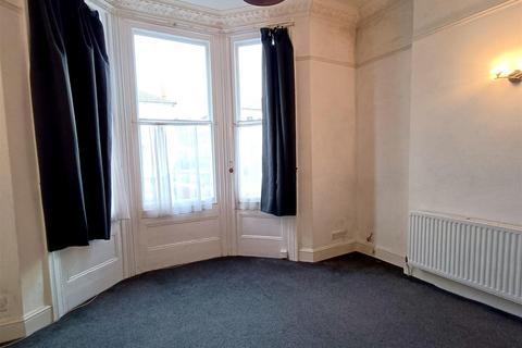 2 bedroom apartment for sale, Russell Terrace, Leamington Spa
