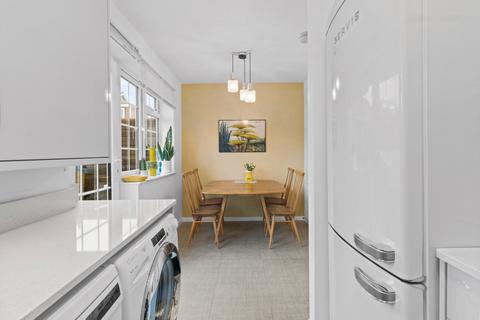 2 bedroom terraced house for sale, Pine Walk, Uckfield, East Sussex, TN22