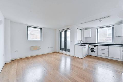 2 bedroom flat to rent, Tanners Hill, New Cross, London, SE8