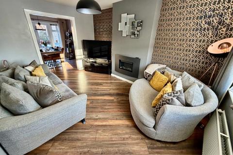 4 bedroom detached house for sale, Lord Close, Middlesbrough