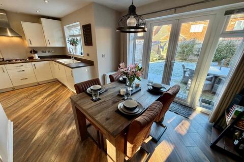 4 bedroom detached house for sale, Lord Close, Middlesbrough