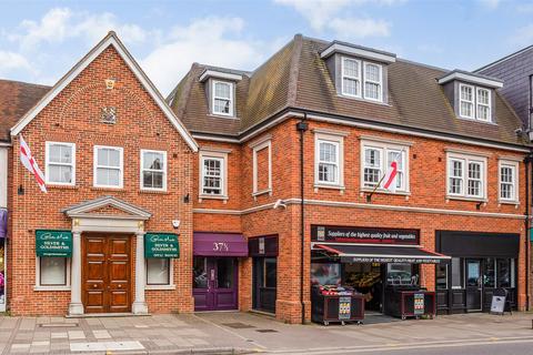 undefined, High Street, Cobham