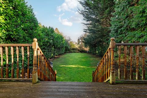 5 bedroom detached house for sale, Woodcote Grove Road, Coulsdon CR5
