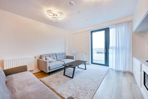 3 bedroom flat to rent, Lakeside Drive, Park Royal, London, NW10