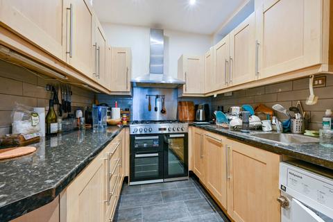 2 bedroom flat for sale, Gordon Road, Ealing, London, W5