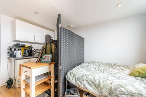 Studio for sale, Bayswater, Notting Hill Gate, London, W2
