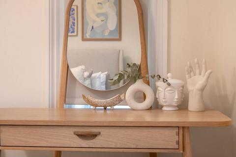 2 bedroom flat for sale, Clanricarde Gardens, Notting Hill, London, W2
