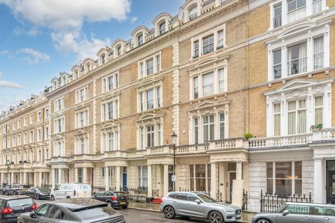 2 bedroom flat for sale, Clanricarde Gardens, Notting Hill, London, W2