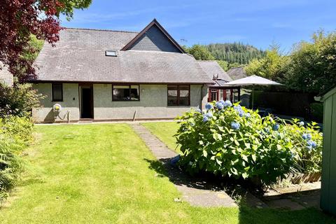 3 bedroom detached house for sale, Holyhead Road, Pentre Du, Betws-Y-Coed