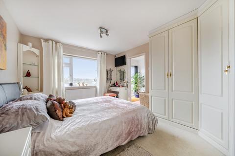 4 bedroom detached house for sale, Crawley Road, Oxfordshire OX28
