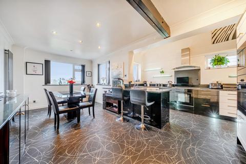 4 bedroom detached house for sale, Crawley Road, Oxfordshire OX28