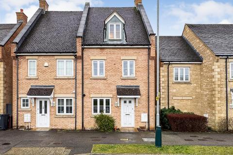 3 bedroom semi-detached house for sale, Roman Road, Corby NN18