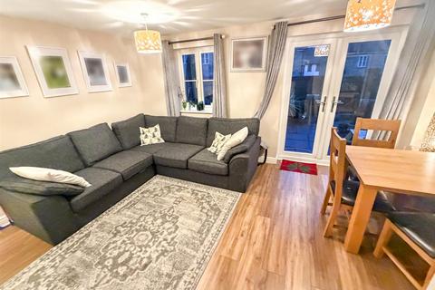 3 bedroom semi-detached house for sale, Roman Road, Corby NN18