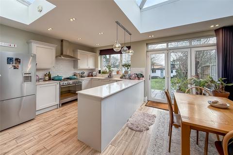 3 bedroom detached house for sale, Aysgarth Road, Redbourn, Hertfordshire, AL3