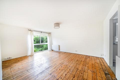 2 bedroom flat to rent, Fortis Green, London, N2