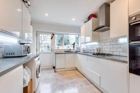 2 bedroom terraced house for sale, Ingleton Avenue, Welling, DA16