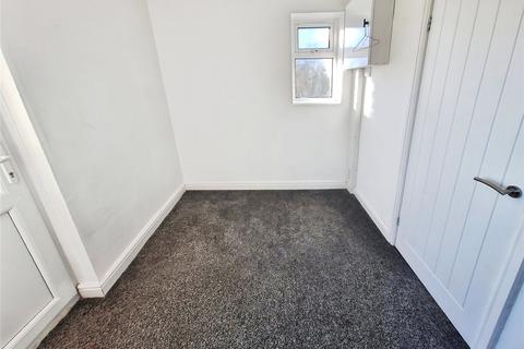 3 bedroom end of terrace house for sale, Red Deeps, Warwickshire CV11