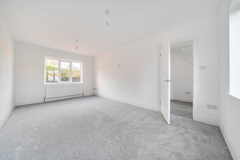 3 bedroom semi-detached house for sale, Regina Drive, Leeds LS7