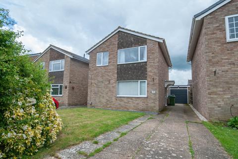 3 bedroom detached house to rent, Ruskin Close, Rugby, CV22