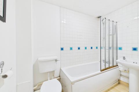 Studio for sale, Massingberd Way, Tooting Bec