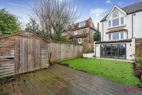 4 bedroom terraced house to rent, Montenotte Road, Crouch End, N8
