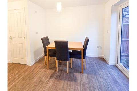 3 bedroom semi-detached house to rent, Imperial Way, Bridgwater, TA6