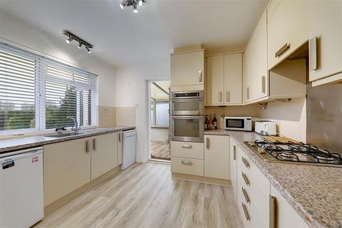 3 bedroom detached bungalow for sale, Glynde Avenue, Goring-By-Sea BN12