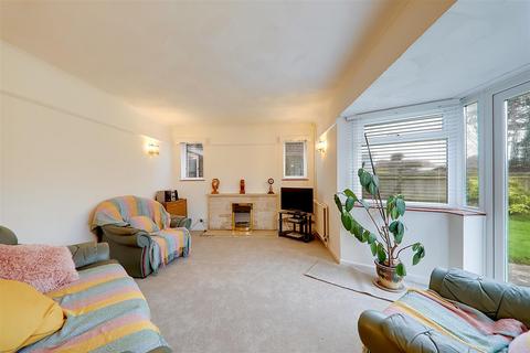 3 bedroom detached bungalow for sale, Glynde Avenue, Goring-By-Sea BN12