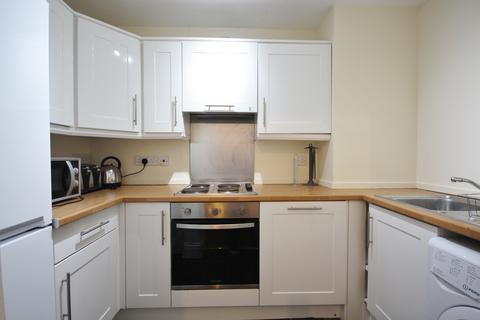 3 bedroom flat to rent, Caird Drive, Dowanhill, Glasgow, G11